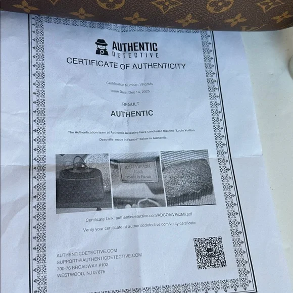 Louis Vuitton Monogram Deauville 
Date Code MI 0037 ( the best I can make of it) - Picture 2 of 15